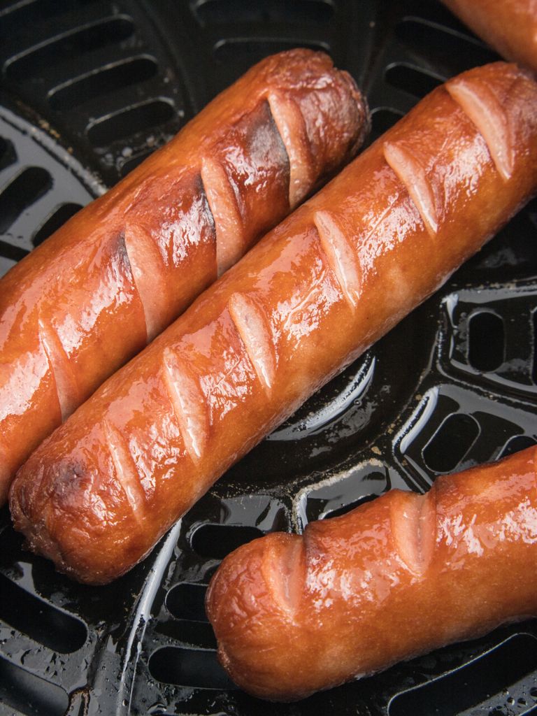 Smart Ways to Air Fry Hot Dogs for a Quick Meal in 2025